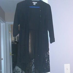 Contrast tunic. Size medium. Black